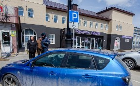 Большинство парковок для инвалидов в Южно-Сахалинске не соответствуют нормам