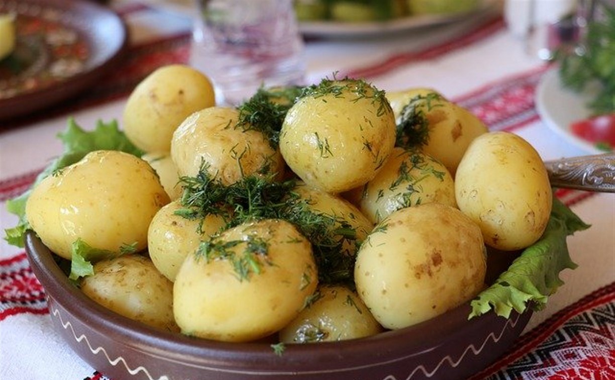 Молодая сахалинская картошечка от местных производителей появилась в продаже 