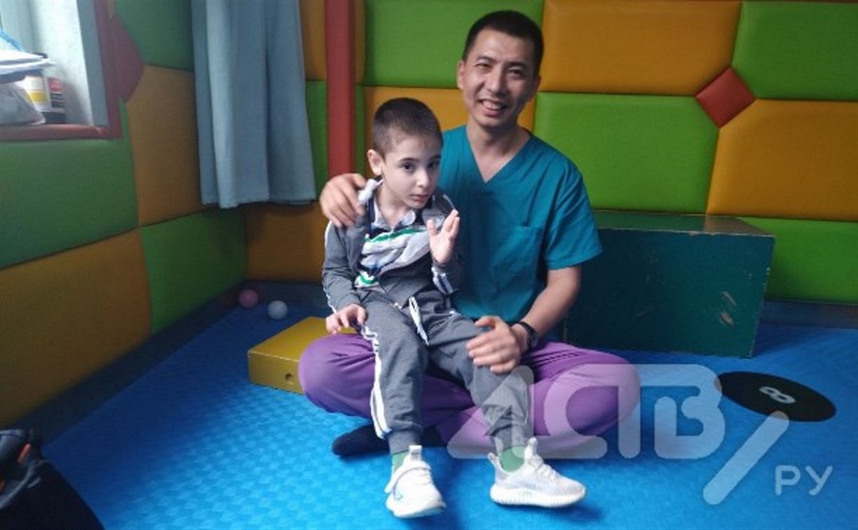 Помогите осуществить мечту: сахалинская семья просит помощи на реабилитацию ребёнка в Китае