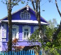 "Резиновый" домик в деревне: более 30 иностранцев нелегально прописали у бабушки на Сахалине
