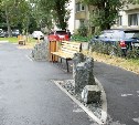 Удобно и современно: активисты Молодой Гвардии оценили комфорт отремонтированного двора на улице Тихоокеанской