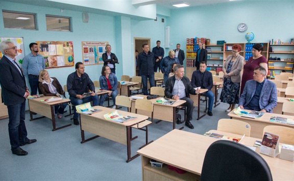 В ближайшие годы на Сахалине и Курилах появятся 26 новых школ