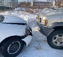 В Охе пассажирка "Тойоты" получила перелом в результате ДТП