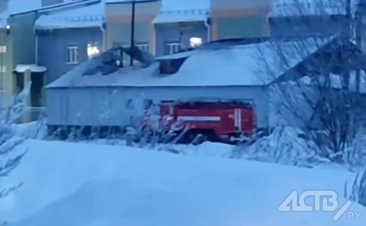 "Помылись, называется": в Кировском сгорела баня, открытия которой после ремонта ждали люди