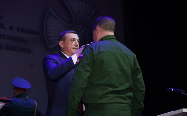 #ПозывнойКультура: отличившихся в ходе СВО сахалинцев отметили государственными наградами