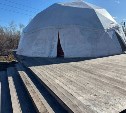 Гендиректора сахалинской фирмы подозревают в хищении 3 млн рублей из бюджета при строительстве кемпинга