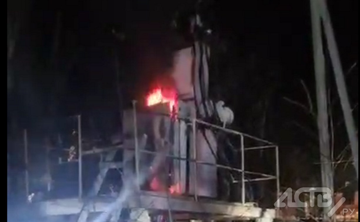 Жители СНТ "Дельфин" в Южно-Сахалинске остались без электричества после аварии на трансформаторе