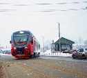 За год на Сахалине автомобили четыре раза сталкивались с поездами