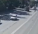 Подробности ДТП с экскаватором: момент аварии в Южно-Сахалинске попал на видео 