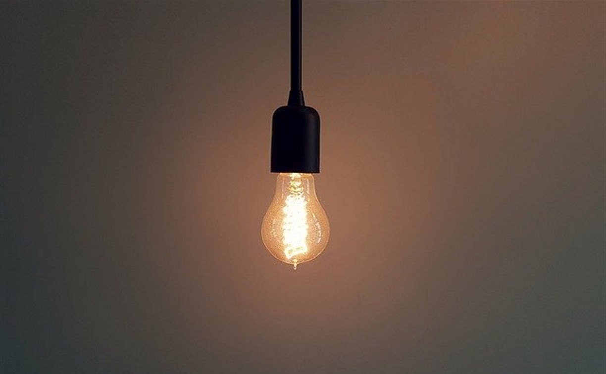 Энергетики восстановили подачу света в часть домов Южно-Сахалинска