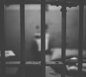 Четверым сахалинцам грозит до 12 лет тюрьмы за разбойное нападение и хищение КамАЗа