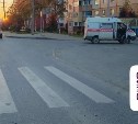 Субарист сбил велосипедиста, который переезжал дорогу по "зебре" в Южно-Сахалинске 
