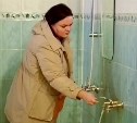 Жители Корсакова пожаловались на общественную "морозилку" вместо бани