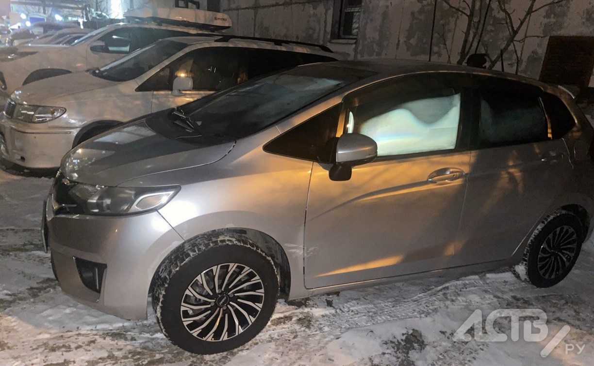 Очевидцев ДТП у дома на улице Крайней ищут в Южно-Сахалинске