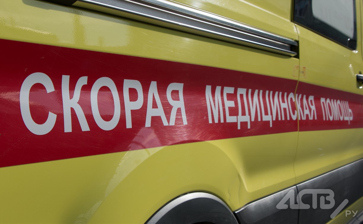  Женщина-водитель на "Ипсуме" в Холмске врезалась в "Субару", пострадал пассажир