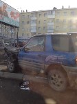Toyota RAV4 и автобус столкнулись в Южно-Сахалинске, Фото: 1