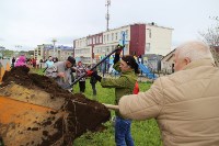 Более 100 цветущих кустарников высадили в Томари, Фото: 11