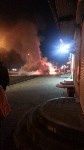 Пожарные тушат маршрутную "газель" в Южно-Сахалинске, Фото: 3