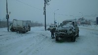 Грузовик и внедорожник столкнулись в Южно-Сахалинске, Фото: 7