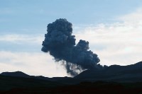 Загадочные фото извержения вулкана сделали жители Парамушира, Фото: 8