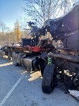 Большегруз разворотило в результате ДТП в Тымовском районе, Фото: 2