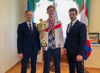 Министр спорта Сахалинской области встретился с чемпионом Европы по кендо, Фото: 3
