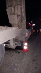 Toyota Mark II врезалась в военный трал на юге Сахалина, Фото: 2