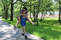 Южносахалинские мужчины пробежали дистанцию с женами на руках, Фото: 3