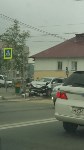 Toyota Corolla Axio и Toyota Wish столкнулись в Южно-Сахалинске, Фото: 2