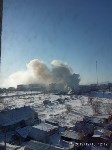 Дом на несколько семей горит в Поронайске, Фото: 2