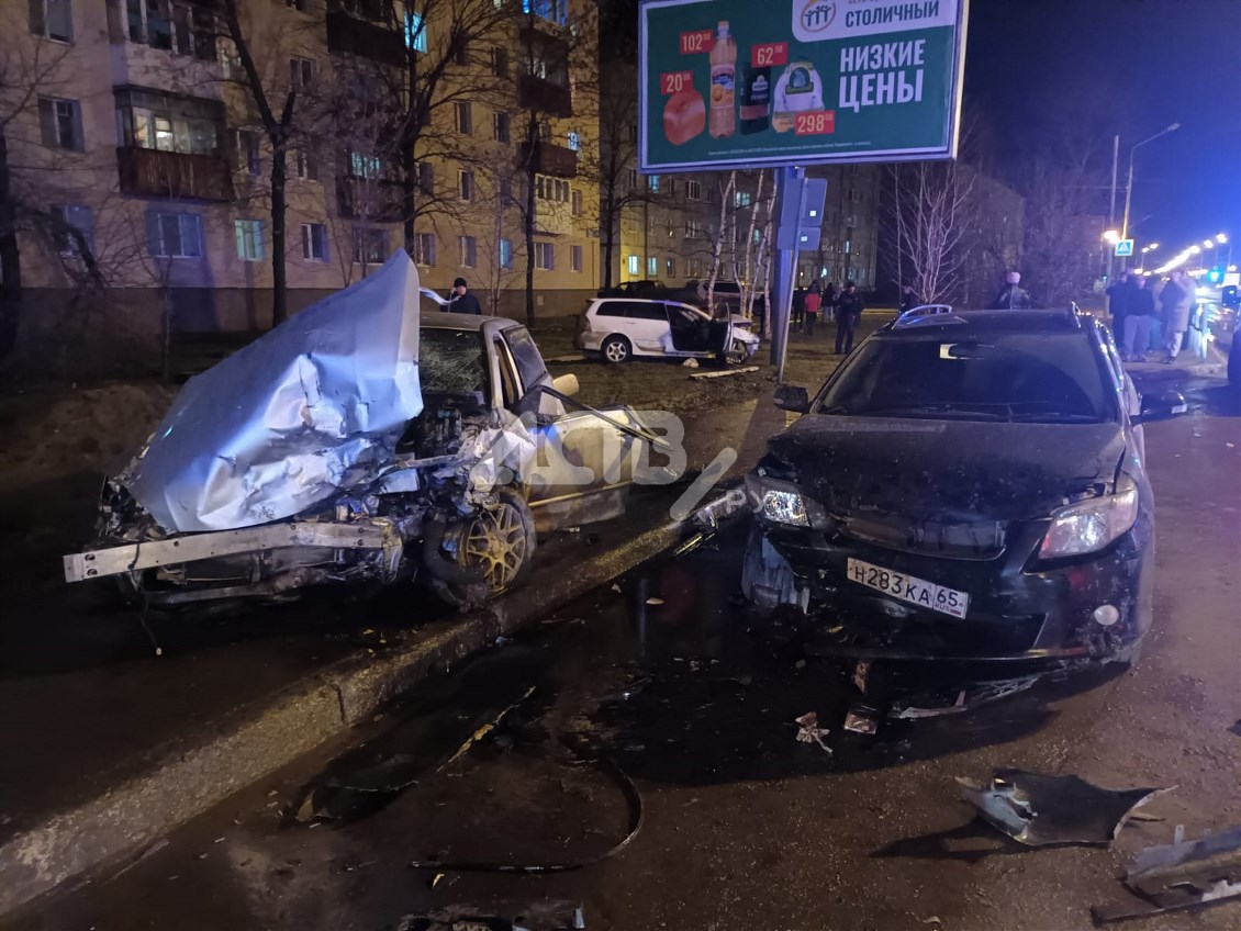 Четыре человека пострадали в ДТП в Луговом по вине подростка на угнанной  машине - Новости Сахалинской области. Происшествия – Фотогалерея, фото 7 -  ASTV.ru