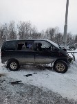 Водитель микроавтобуса пострадал при столкновении с мусоровозом в Тымовском, Фото: 10