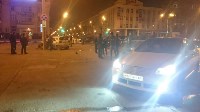 Кроссовер и автомобиль пиццерии столкнулись на площади Ленина в Южно-Сахалинске, Фото: 9