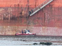 В Невельске начали подготовку к перекачке нефтепродуктов с севшего на мель судна An Yang 2, Фото: 2