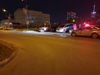 Водитель Mazda Verisa врезался в три припаркованные машины и скрылся с места ДТП в Южно-Сахалинске, Фото: 2