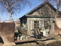 Мертвых мужчину и женщину обнаружили при тушении пожара в Южно-Сахалинске, Фото: 2