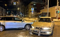 Очевидцев столкновения Toyota Vista и Toyota Corolla Fielder ищут в Южно-Сахалинске, Фото: 1
