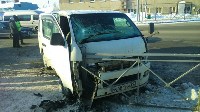 В Южно-Сахалинске при столкновении микроавтобуса и хэтчбека пострадал мужчина, Фото: 5