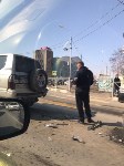 Седан и внедорожник столкнулись на перекрестке в Южно-Сахалинске, Фото: 2