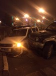 Внедорожник протаранил полицейский автомобиль в Корсакове, Фото: 3