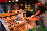 Рыбный рынок Цукидзи. Разделка тунца на ролы, Фото: 48