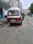Автомобилист блокирует лестницу у подъезда в Южно-Сахалинске, Фото: 2