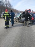 Универсал и грузовик столкнулись на автодороге Южно-Сахалинск - Холмск, Фото: 6