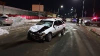 Nissan Pulsar и Toyota Opa столкнулись в Южно-Сахалинске, Фото: 3