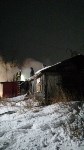 Человека эвакуировали во время пожара на севере Сахалина, Фото: 3