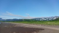 Вулкан на Курилах устроил "фейерверк" для туристов и местных жителей, Фото: 1
