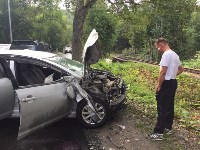 "Тойота" врезалась в дерево в Южно-Сахалинске, Фото: 6