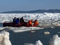 Сахалинских рыбаков унесло на льдинах в заливе Мордвинова, Фото: 5