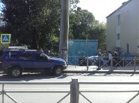 Nissan Terrano и Toyota Corona столкнулись у школы №1 в Южно-Сахалинске, Фото: 4