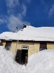 Крышу продавило тяжёлым снегом в доме в Адо-Тымово, Фото: 4